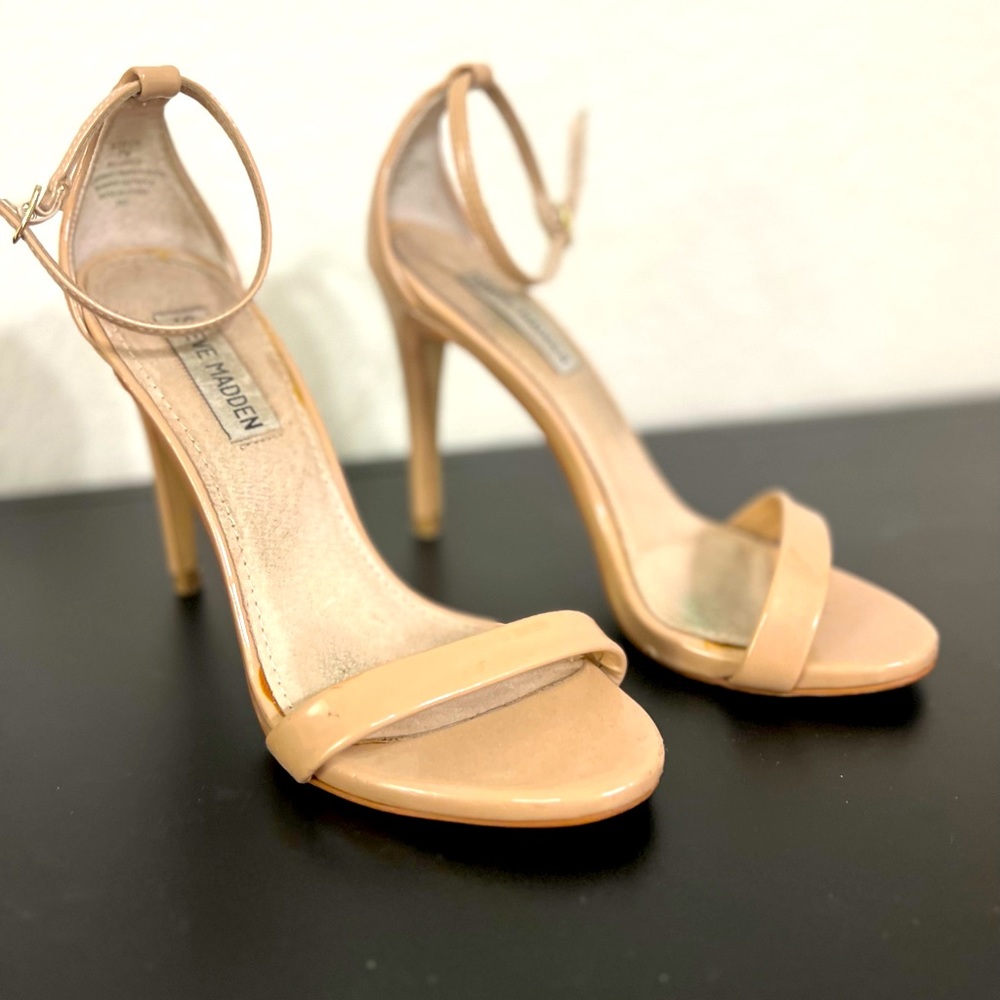 Steve Madden Patent Nude Heels